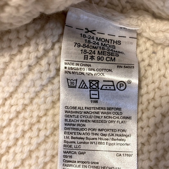 Baby GAP CABLE KNIT CARDIGAN - Size 18-24 months - Picture 3 of 6